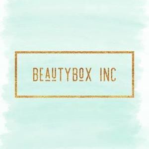 Meet your Posher, Larissa